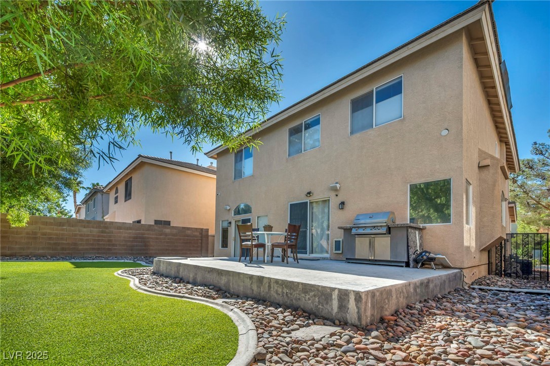 11008 Calcedonian Street