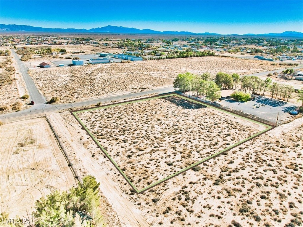 6790 S Quarter Horse Avenue