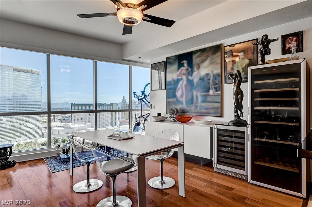 4525 Dean Martin Drive 2909