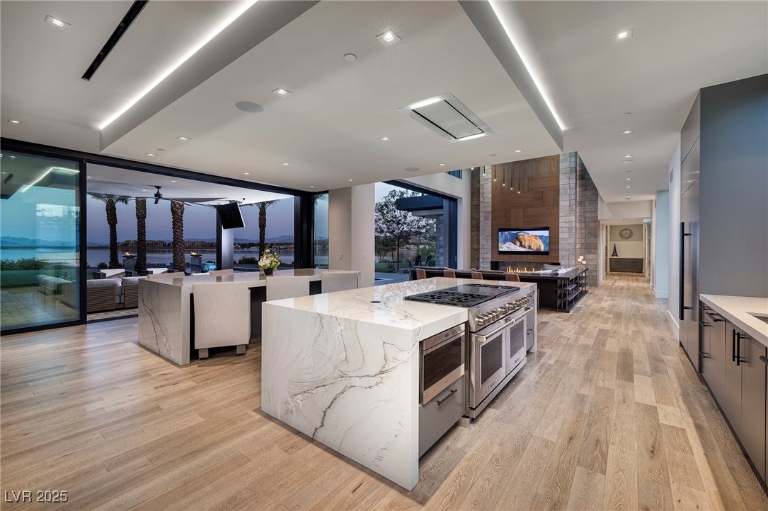 10 Sunrise Beach Circle