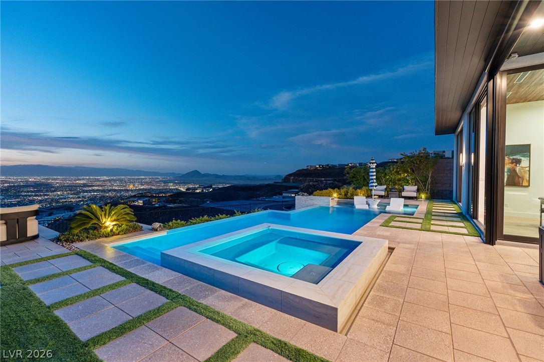 651 Overlook Rim Drive