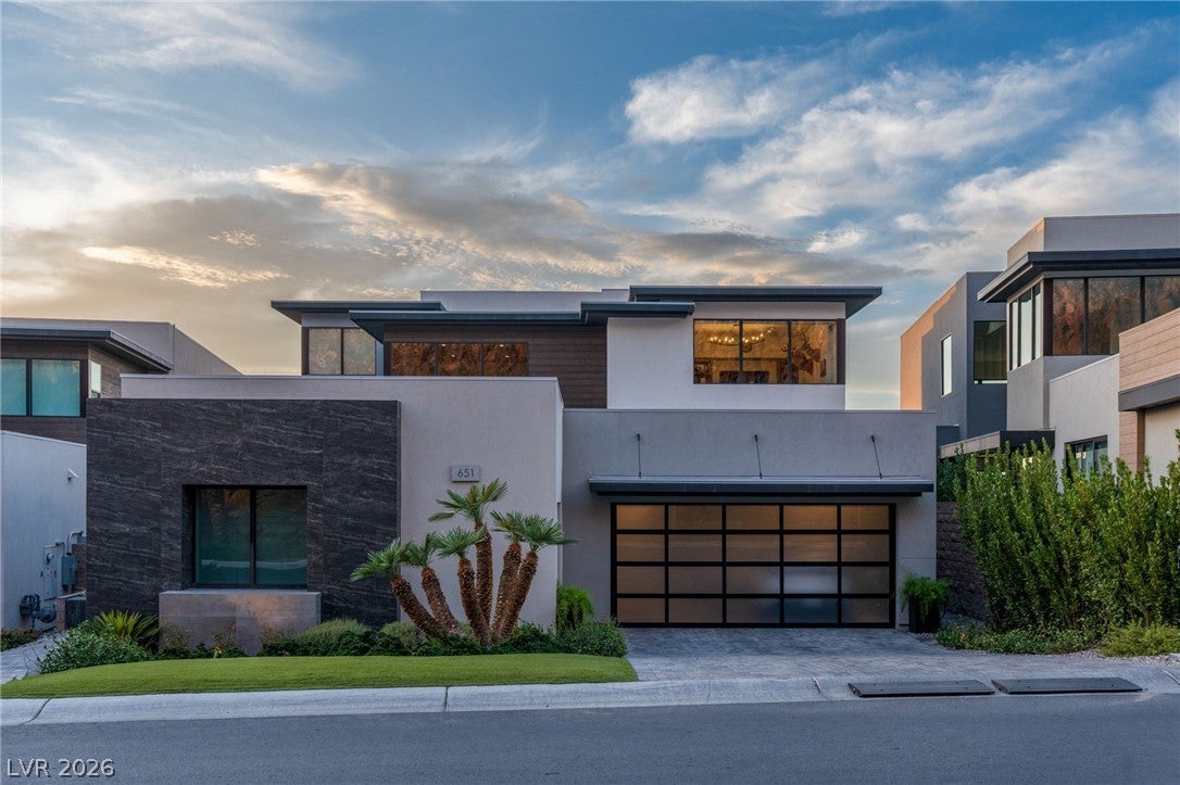 651 Overlook Rim Drive