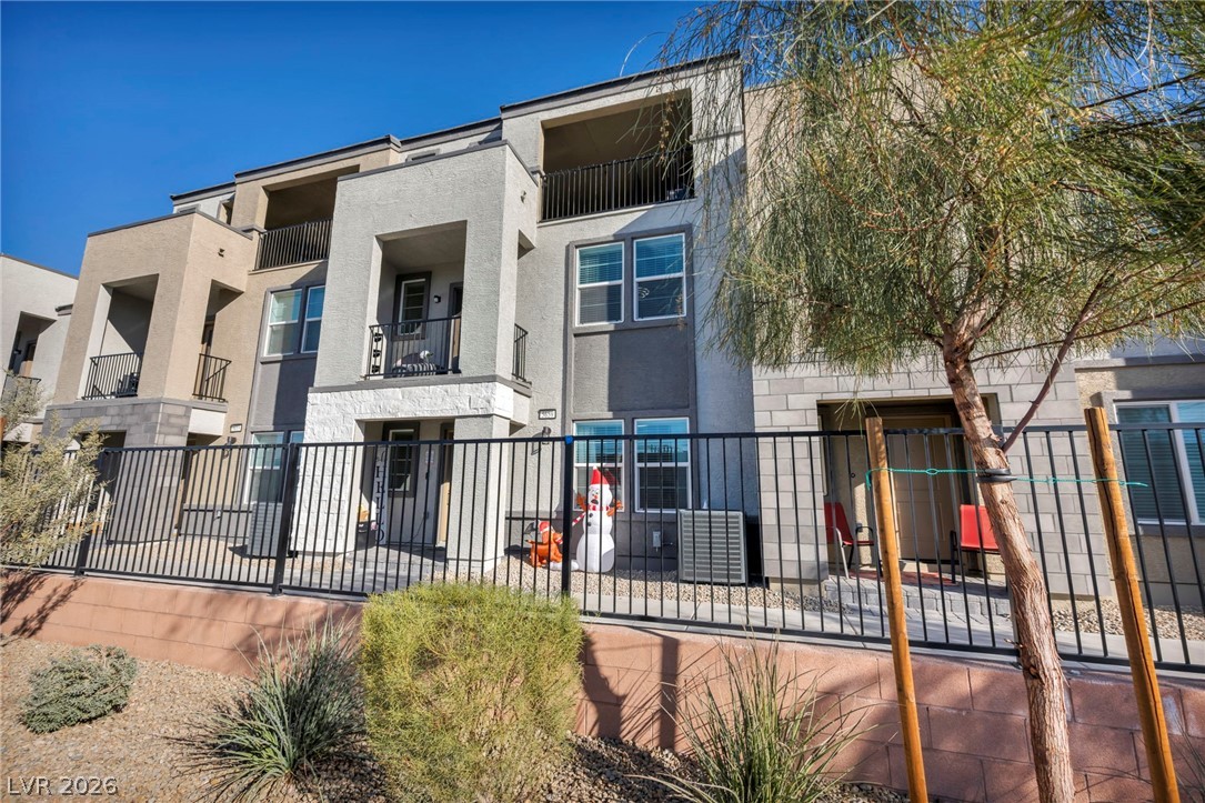 5659 Spellbinding Street