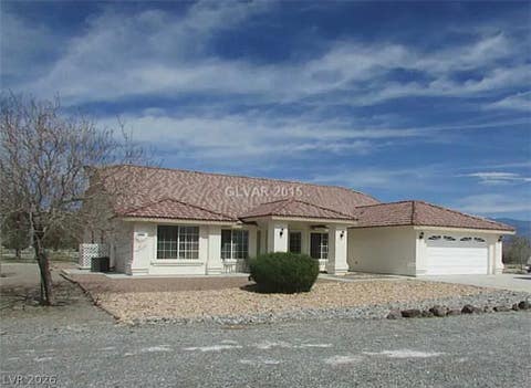 Homes For Sale - 4121 Effinger Lane<br/> Pahrump, NV 89060