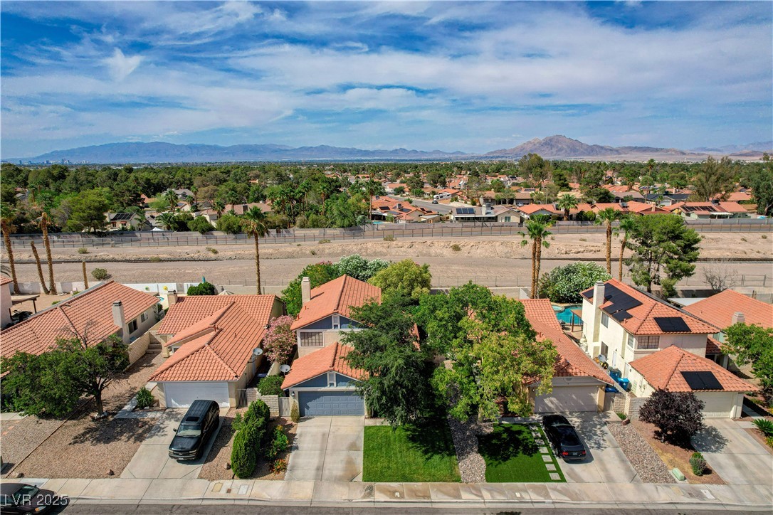 2412 Muirfield Avenue, Henderson, Nevada image 49