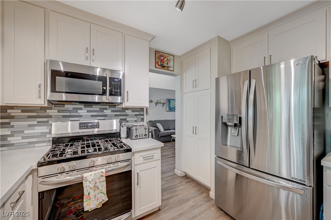 2412 Muirfield Avenue, Henderson, Nevada image 11