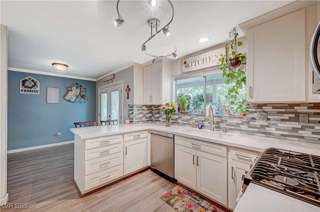 2412 Muirfield Avenue, Henderson, Nevada image 9