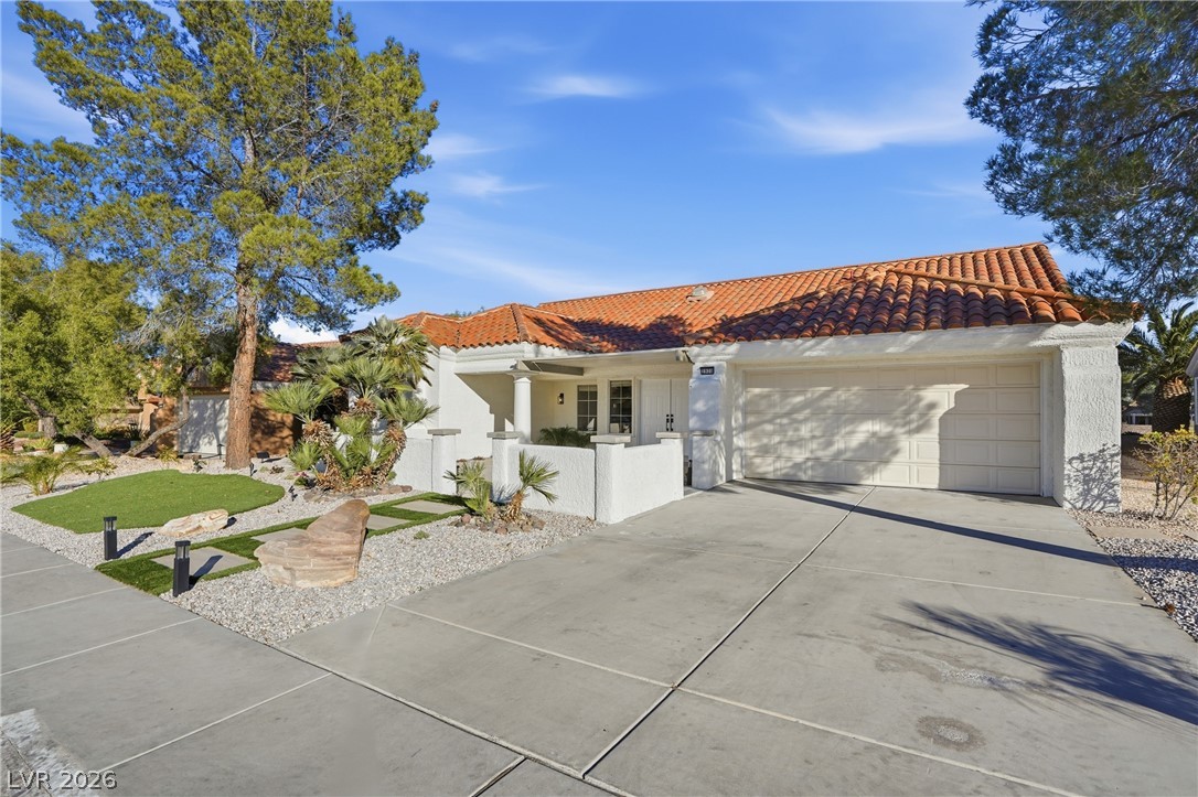 2920 Crown Ridge Drive