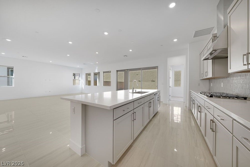 370 Tigullio Avenue