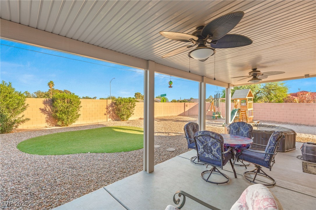 Las Vegas, Nevada 89108, United States, 3 Bedrooms Bedrooms, ,2 BathroomsBathrooms,Residential,Pending,126500