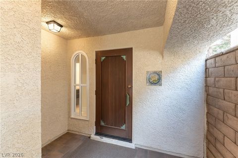 Tiny photo for 2845 QUEENS COURTYARD Drive, Las Vegas, NV 89109 (MLS # 2799391)
