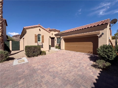 Homes For Sale - 69 Via Di Mello<br/> Henderson, NV 89011