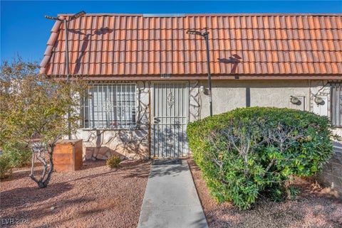 Townhouse For Sale - 4004 Visby Lane<br/> Clark County, Las Vegas, NV 89119
