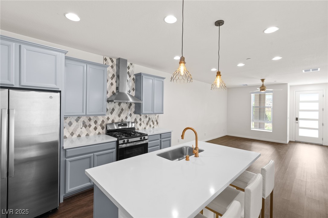 Properties 3 11689 Bearpaw Meadow Avenue