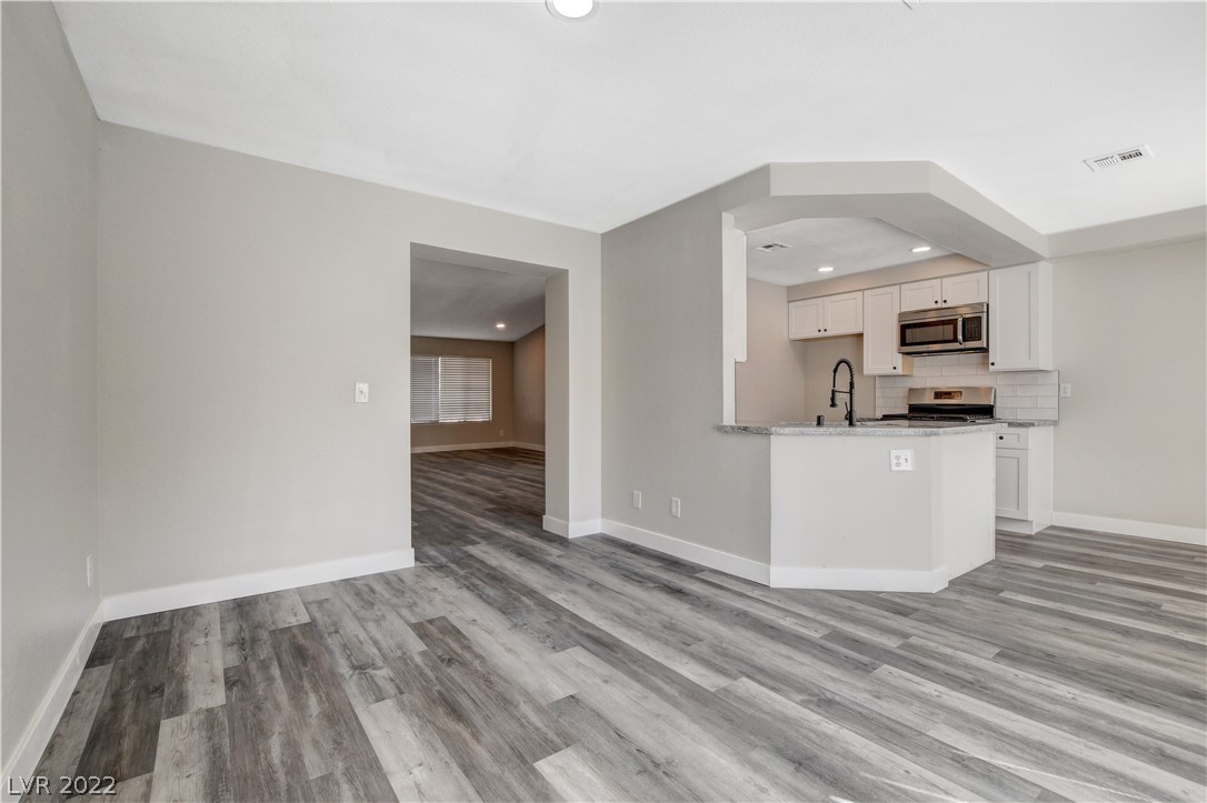 Photo 14 of 50 of 1445 Hawkwood Road house
