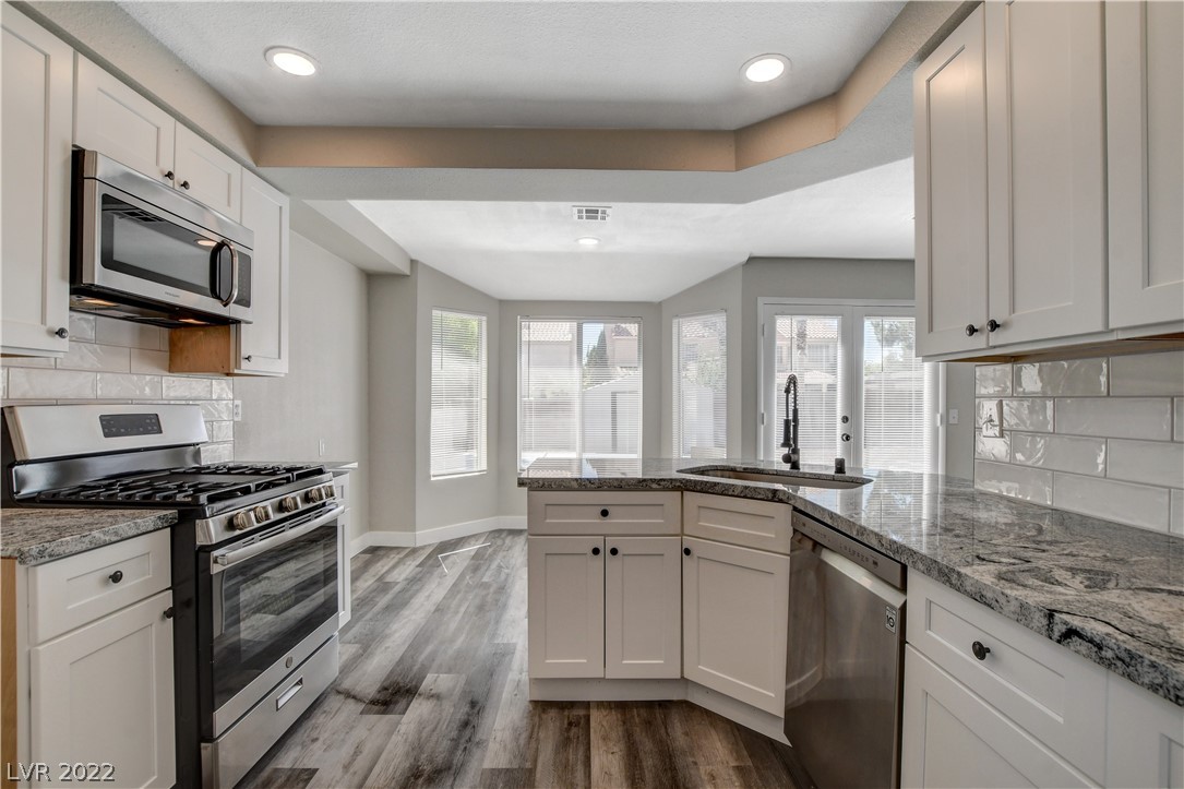 Photo 24 of 50 of 1445 Hawkwood Road house