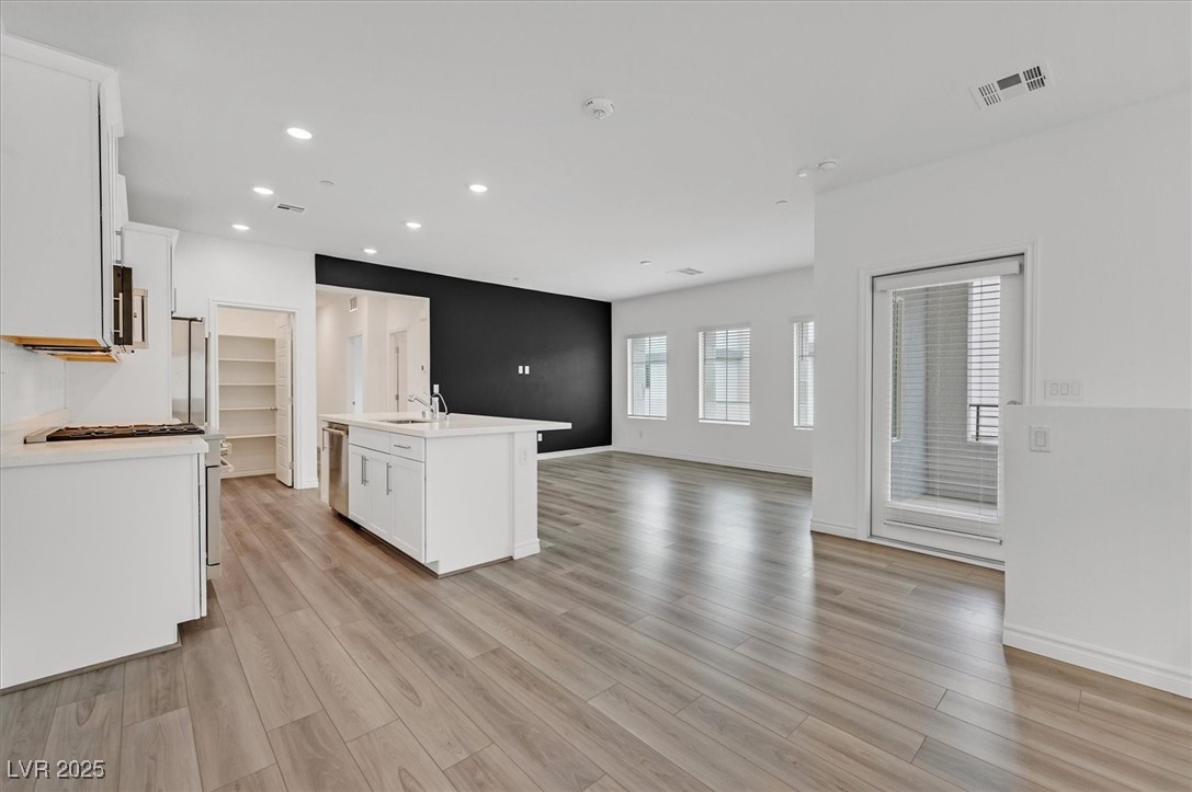 600 N Carriage Hill Drive 2085