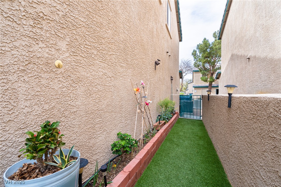 Las Vegas, Nevada 89118, United States, 2 Bedrooms Bedrooms, ,2 BathroomsBathrooms,Residential,Active,170129