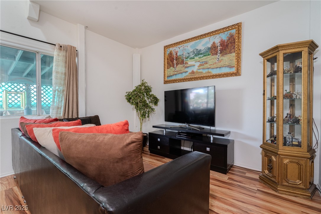 Las Vegas, Nevada 89118, United States, 2 Bedrooms Bedrooms, ,2 BathroomsBathrooms,Residential,Active,170129