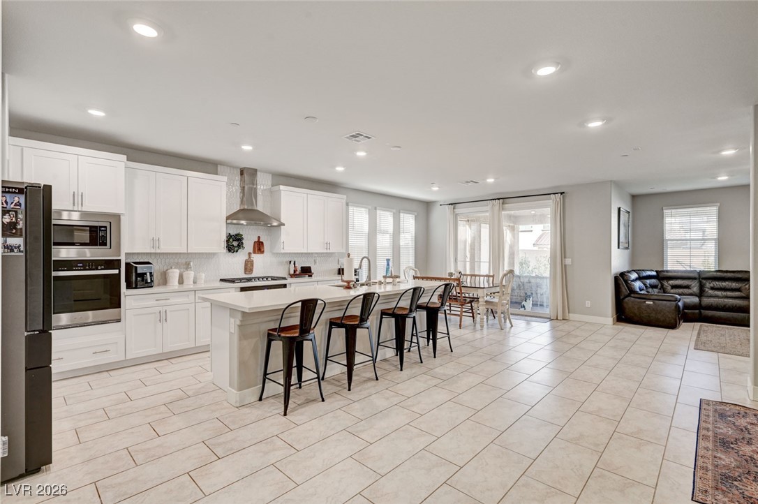 446 Winter Dove Avenue