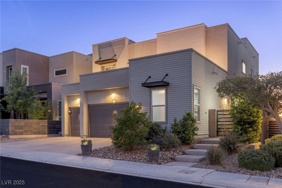731 Glowing Horizon Street
