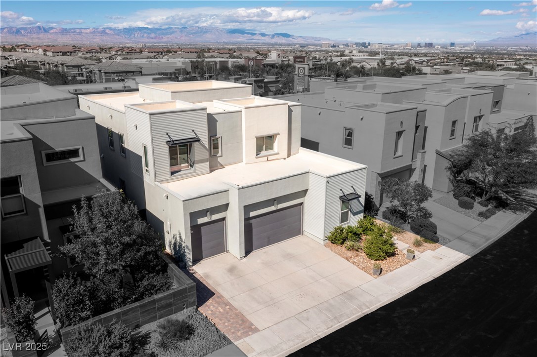 731 Glowing Horizon Street