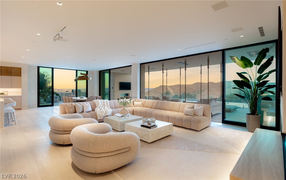 4954 Summit Overlook Drive