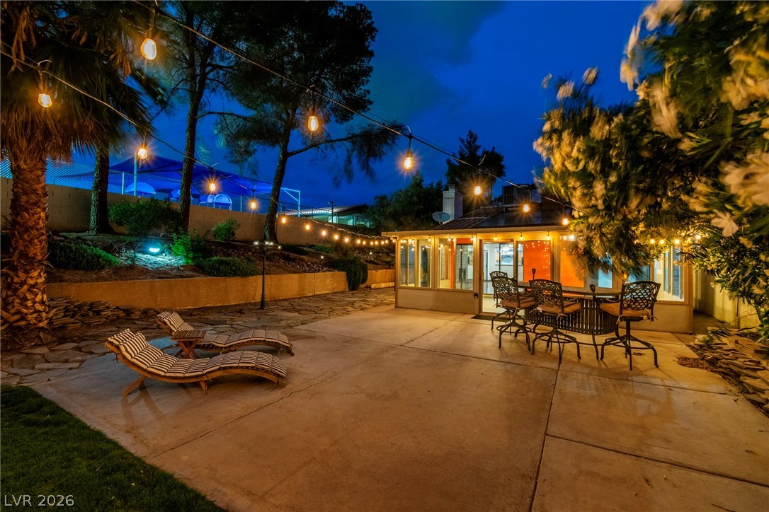 2457 Swan Lane
