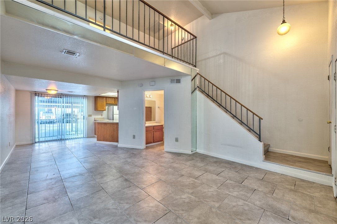 587 Sellers Place