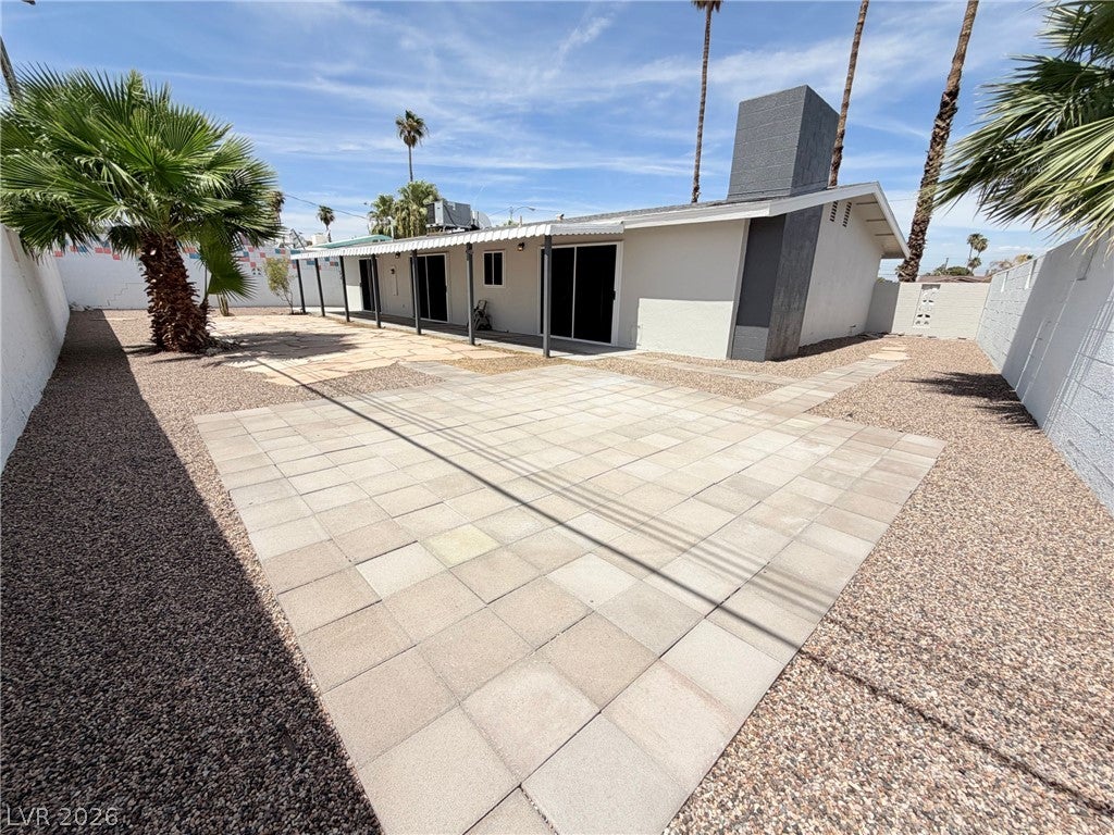 1483 Pawnee Drive