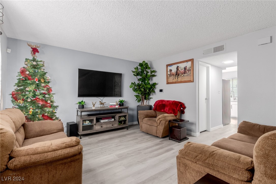 7078 Burcot Avenue #B15, Las Vegas, Nevada image 3