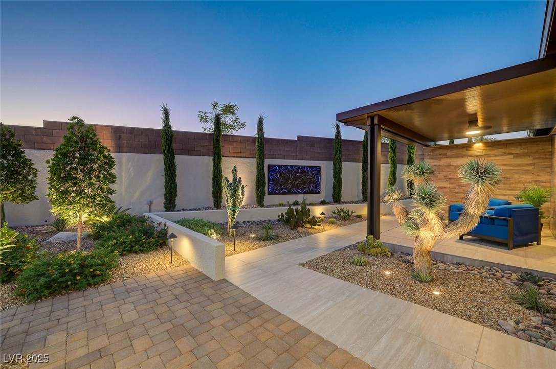 Properties 2 11908 Pippa Avenue