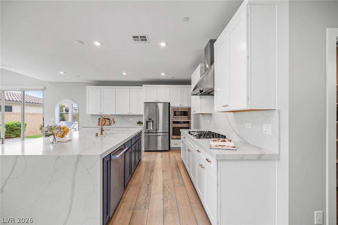 3194 Poplar Crest Court