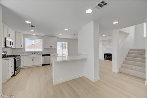 Photo of 919 High Plains Drive, Henderson, NV 89002 (MLS # 2791508)
