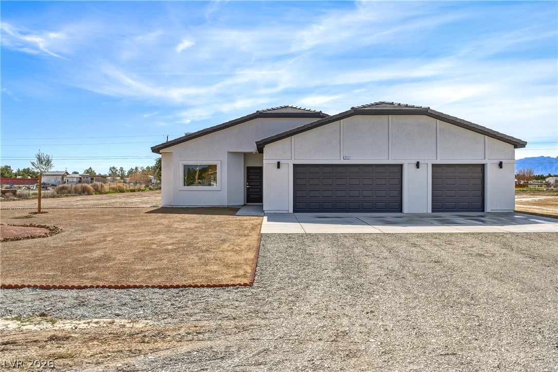 711 W Leffner Drive