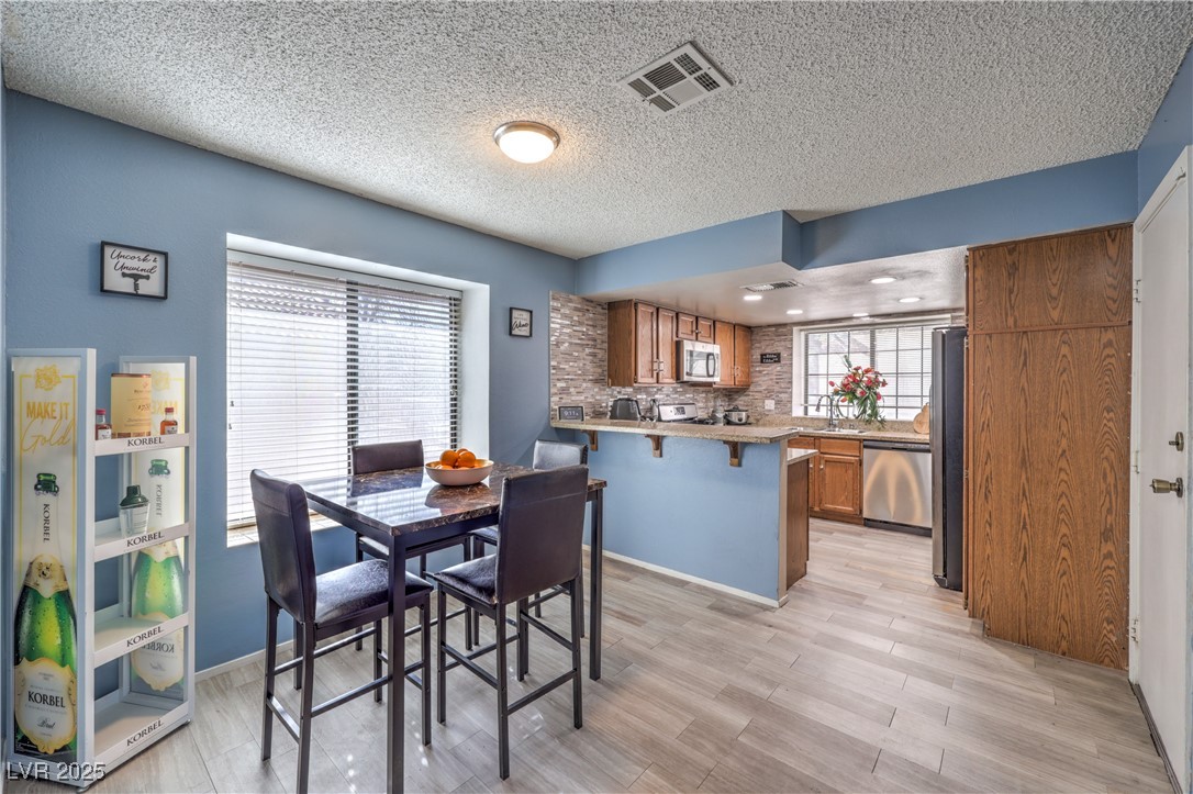 6408 Deadwood Road, Las Vegas, Nevada image 3
