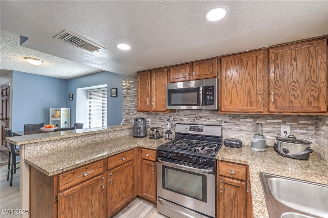 6408 Deadwood Road, Las Vegas, Nevada image 10
