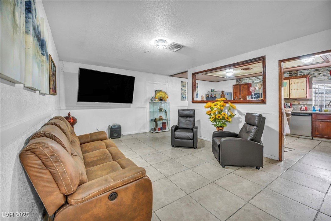 54 Del Amo Drive