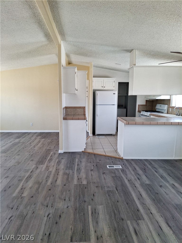 4550 W Horn Road