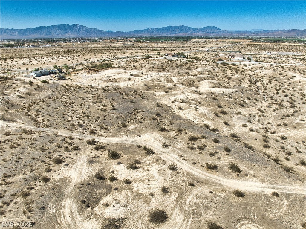 1120 N Kittyhawk Drive