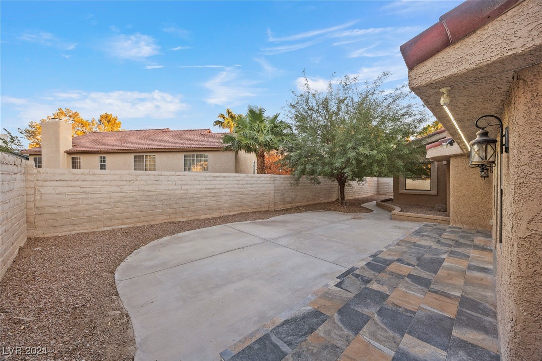 Las Vegas, Nevada 89121, United States, 4 Bedrooms Bedrooms, ,4 BathroomsBathrooms,Residential,Active,31637