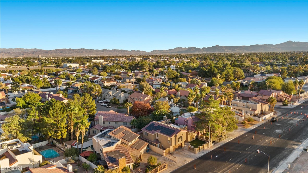 Las Vegas, Nevada 89121, United States, 4 Bedrooms Bedrooms, ,4 BathroomsBathrooms,Residential,Active,31637