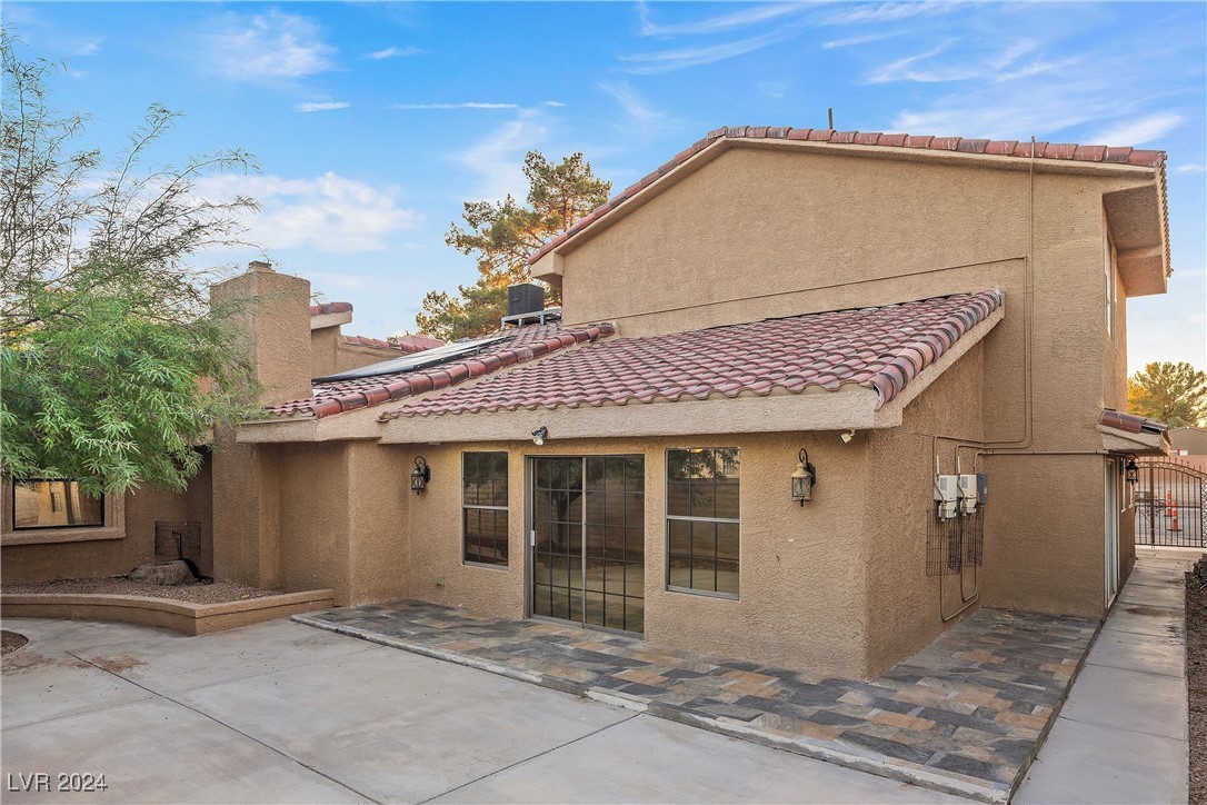 Las Vegas, Nevada 89121, United States, 4 Bedrooms Bedrooms, ,4 BathroomsBathrooms,Residential,Active,31637