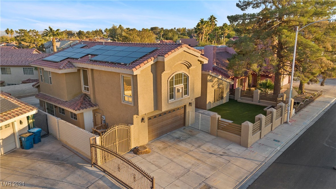 Las Vegas, Nevada 89121, United States, 4 Bedrooms Bedrooms, ,4 BathroomsBathrooms,Residential,Active,31637