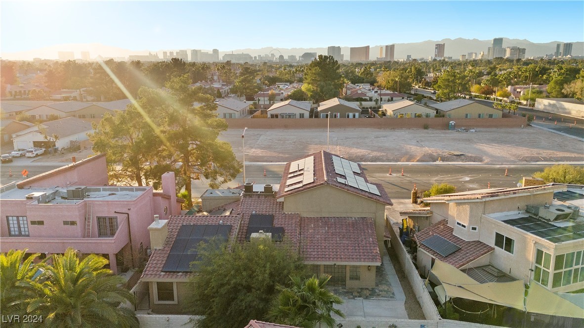 Las Vegas, Nevada 89121, United States, 4 Bedrooms Bedrooms, ,4 BathroomsBathrooms,Residential,Active,31637