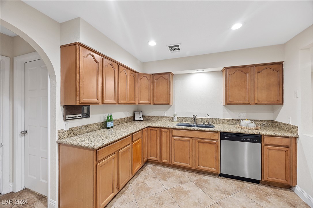 Las Vegas, Nevada 89121, United States, 4 Bedrooms Bedrooms, ,4 BathroomsBathrooms,Residential,Active,31637