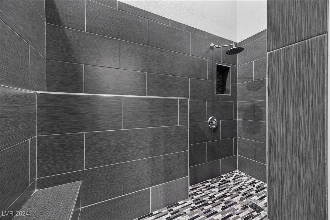 Las Vegas, Nevada 89121, United States, 4 Bedrooms Bedrooms, ,4 BathroomsBathrooms,Residential,Active,31637