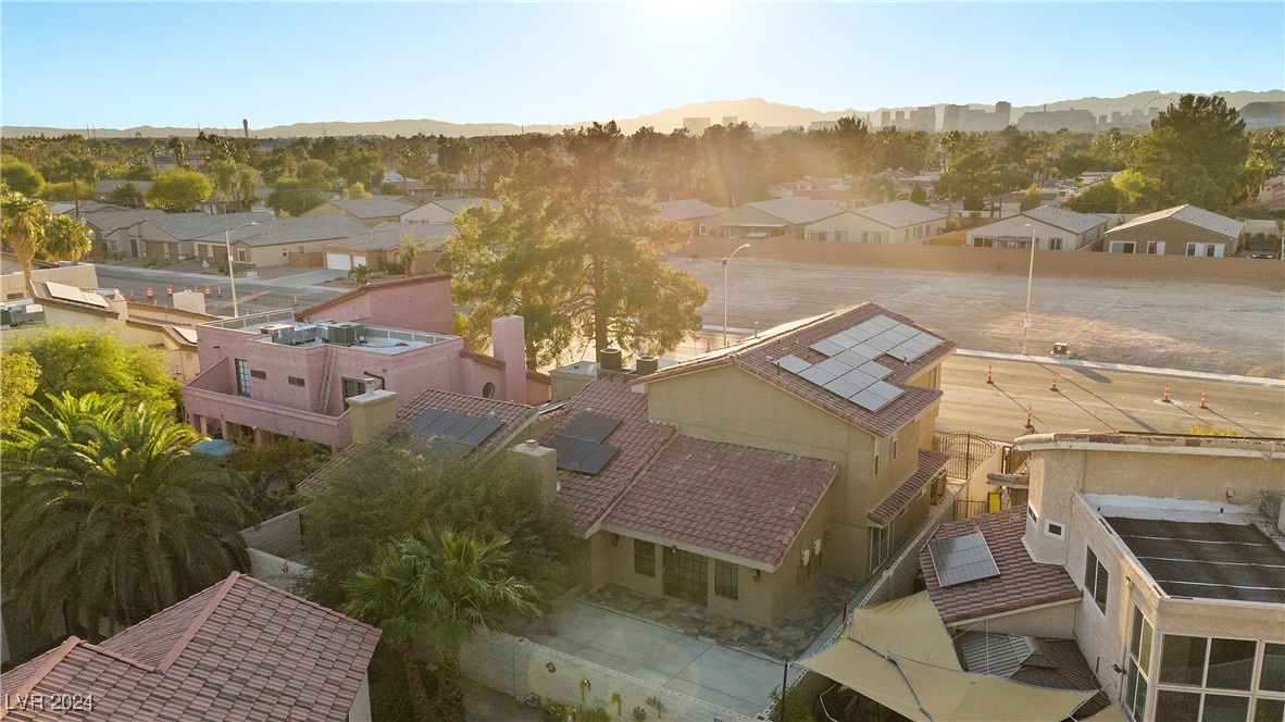 Las Vegas, Nevada 89121, United States, 4 Bedrooms Bedrooms, ,4 BathroomsBathrooms,Residential,Active,31637