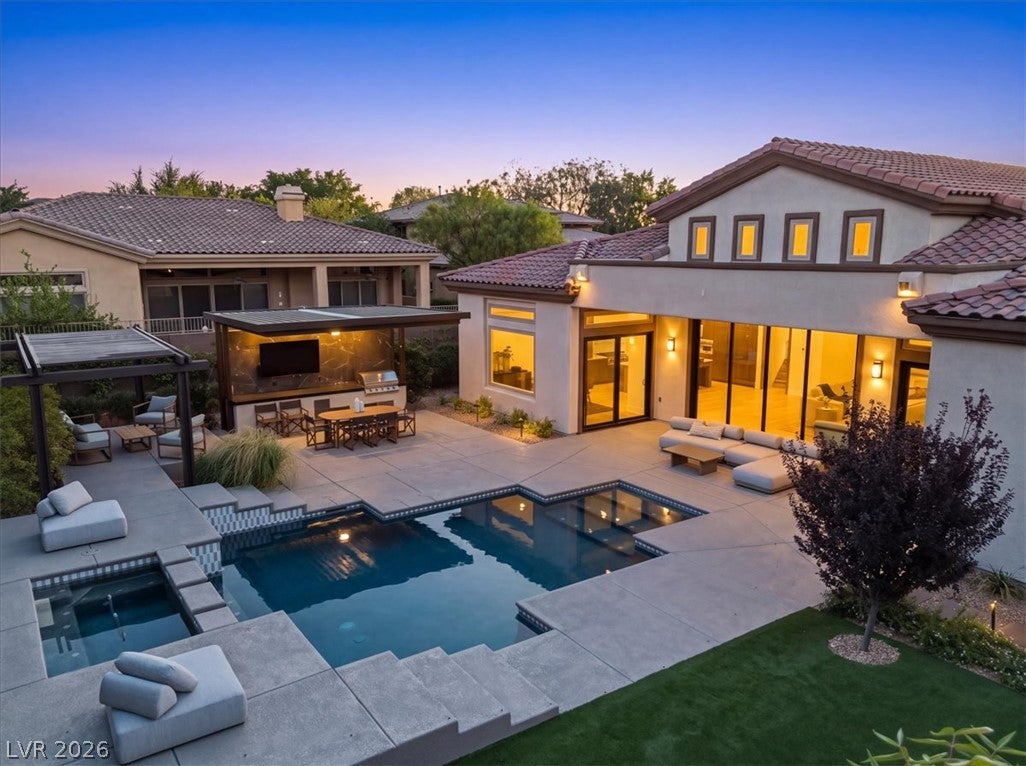 4 El Macero Court