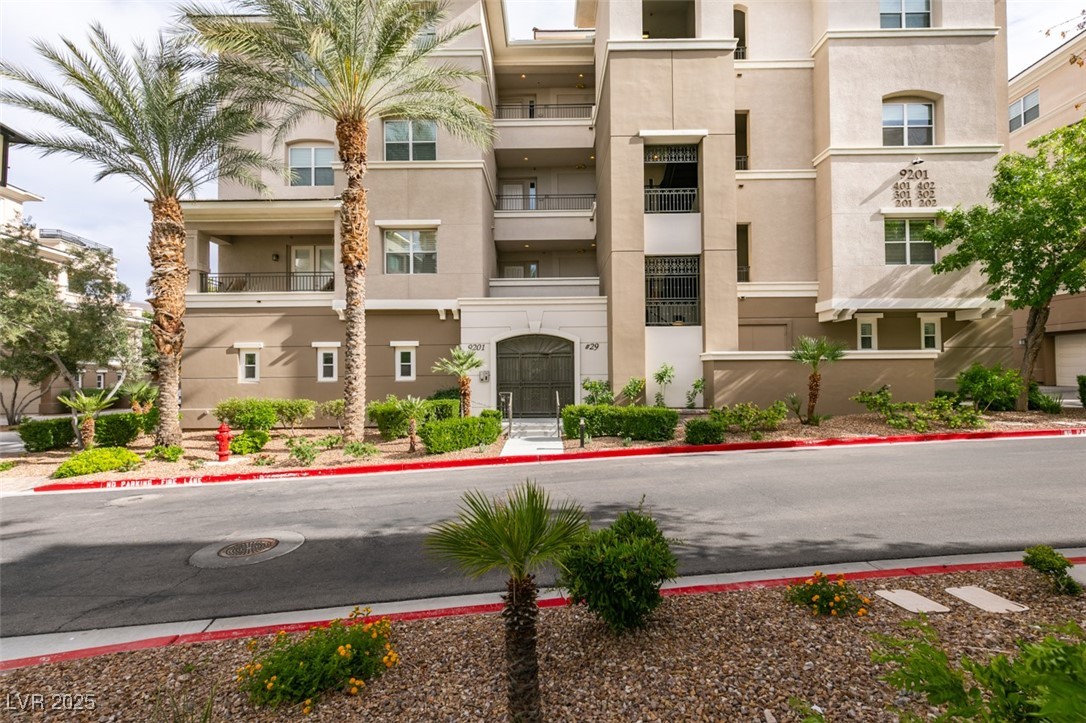 9201 Tesoras Drive #302, Las Vegas, Nevada image 1